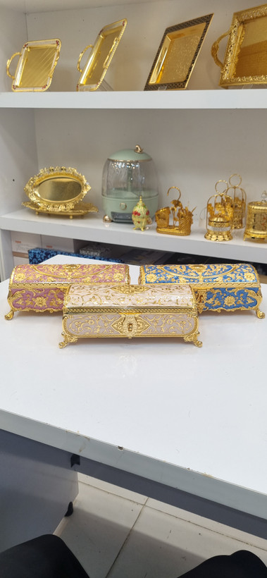 جاقاشقی طلایی،فلزی